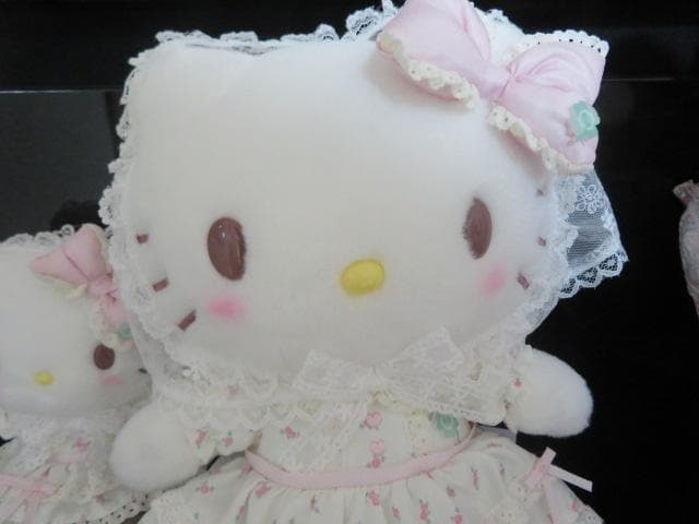 フォレストレースデザインシリーズ　星屑ベイビーボトル　キティ 2点セット