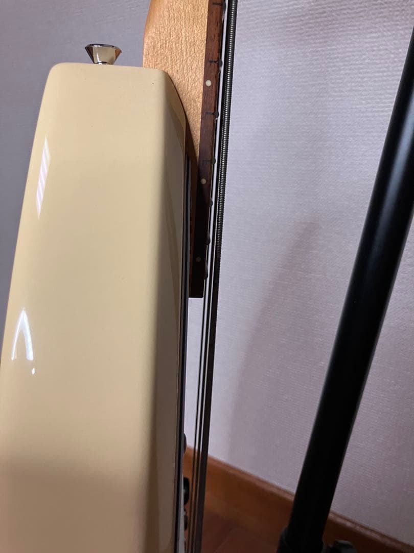 ヴォックスVOX APACHE-1Bアンプ内蔵エレキベース美品リズムマシン内蔵