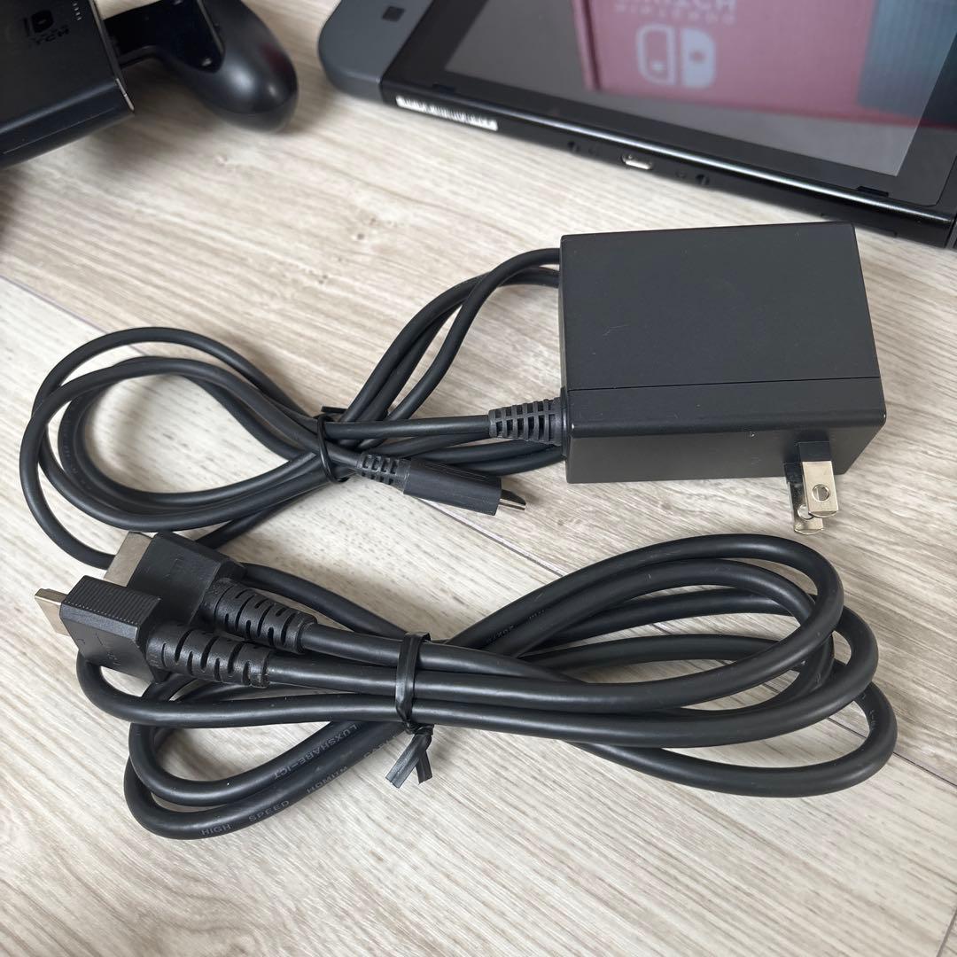 Nintendo Switch 本体セット+ コントローラー＋ジョイコン2つ