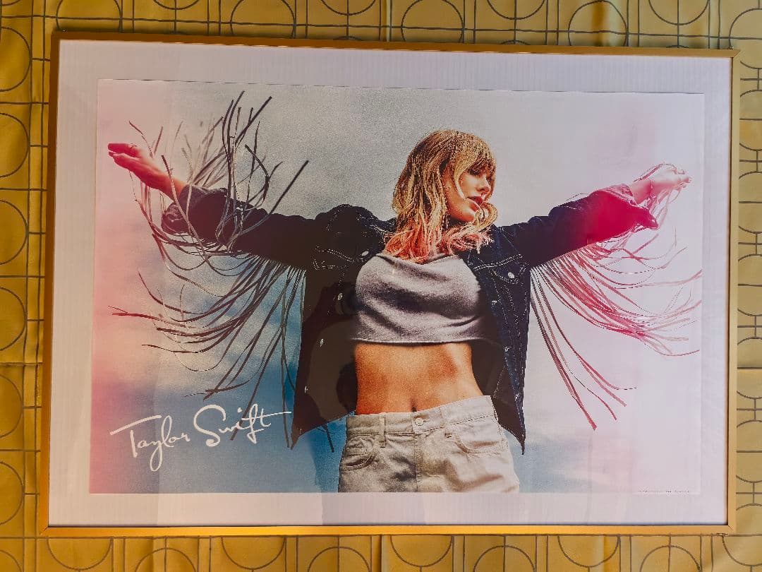 Taylor Swift Poster \"Lover\"　91.5㎝×61㎝