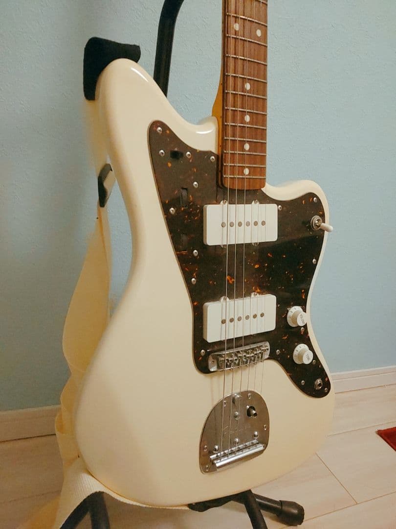 ギター Fender Japan Jazzmaster