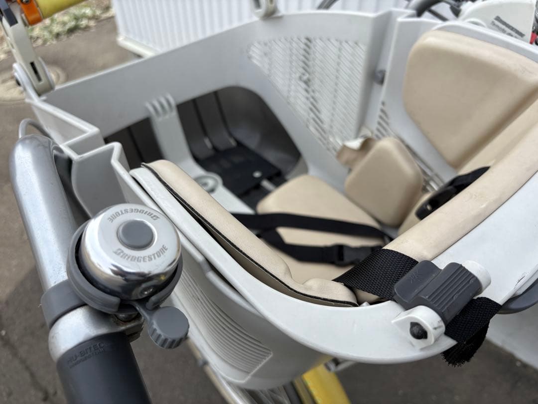 【札幌手渡し】チャイルドシート付きシティサイクル。ブリヂストン製アンジェリーノ