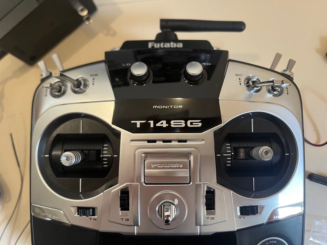 双葉電子工業 FUTABA 14SG ラジコン送受信機