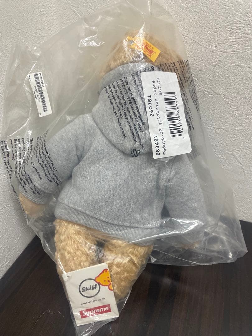 Supreme Steiff テディベア フード付き