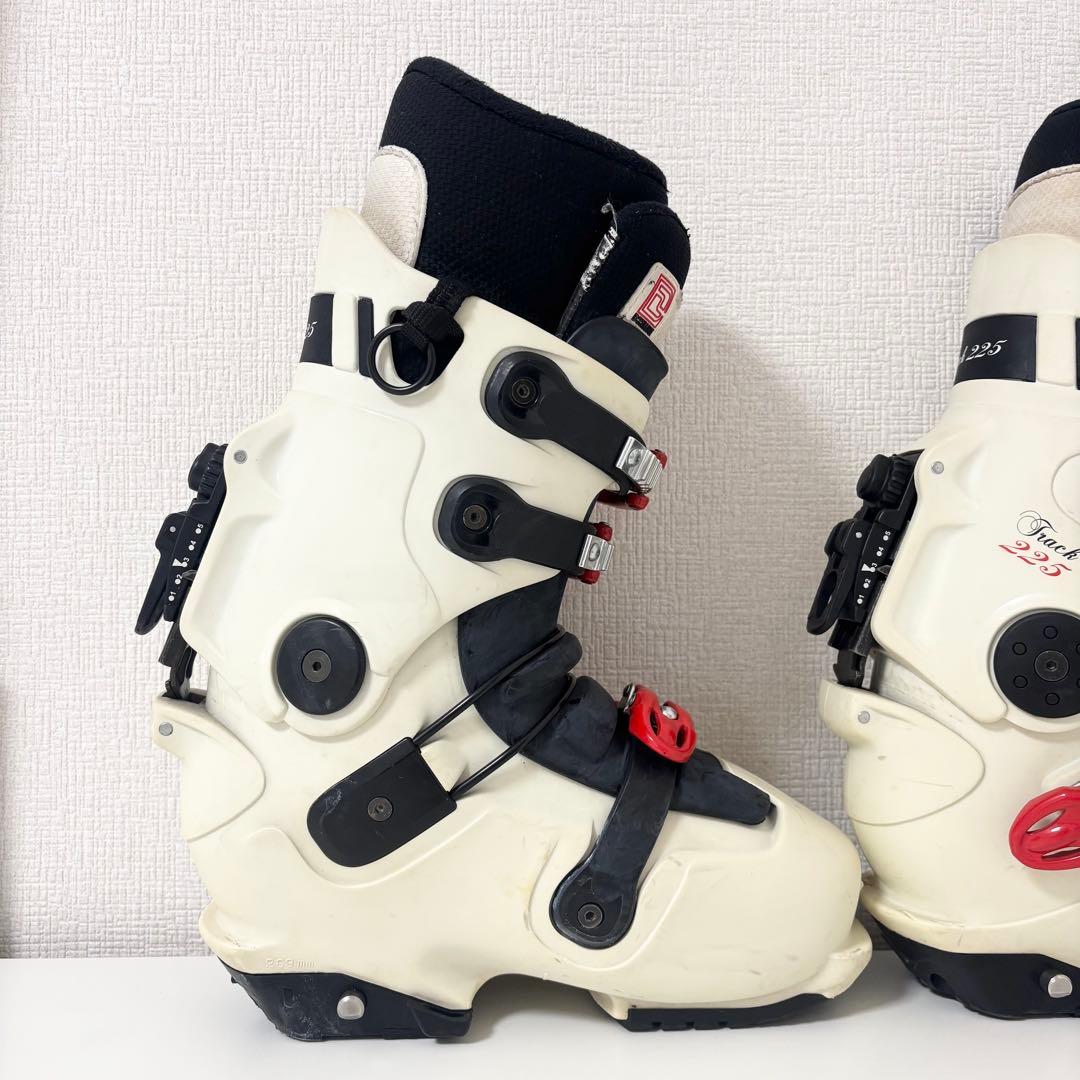 DEELUXE TRACK225 ハードブーツ　24.0cm