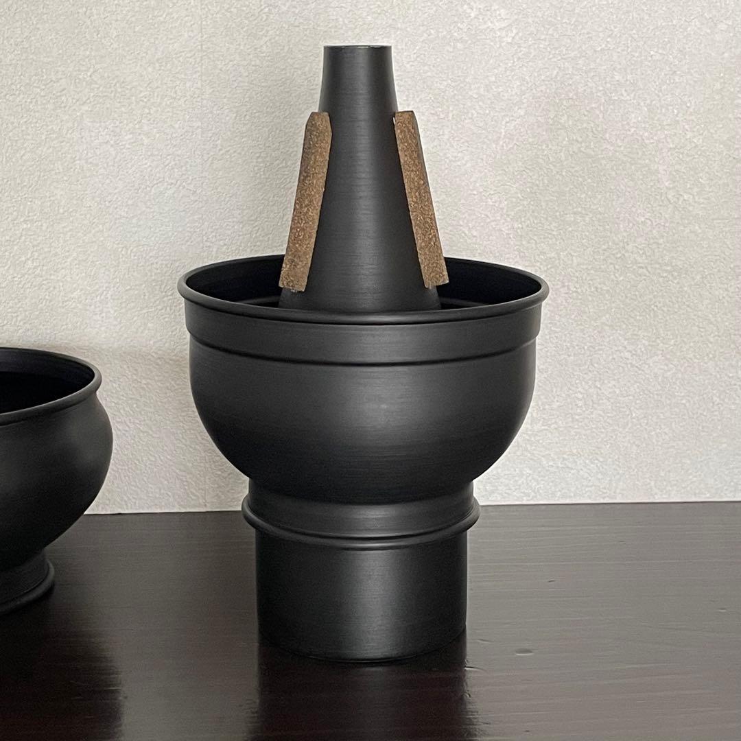 これ一つで異なる音色‼️ トランコア　アジャスタカップ２個、ストレートミュート