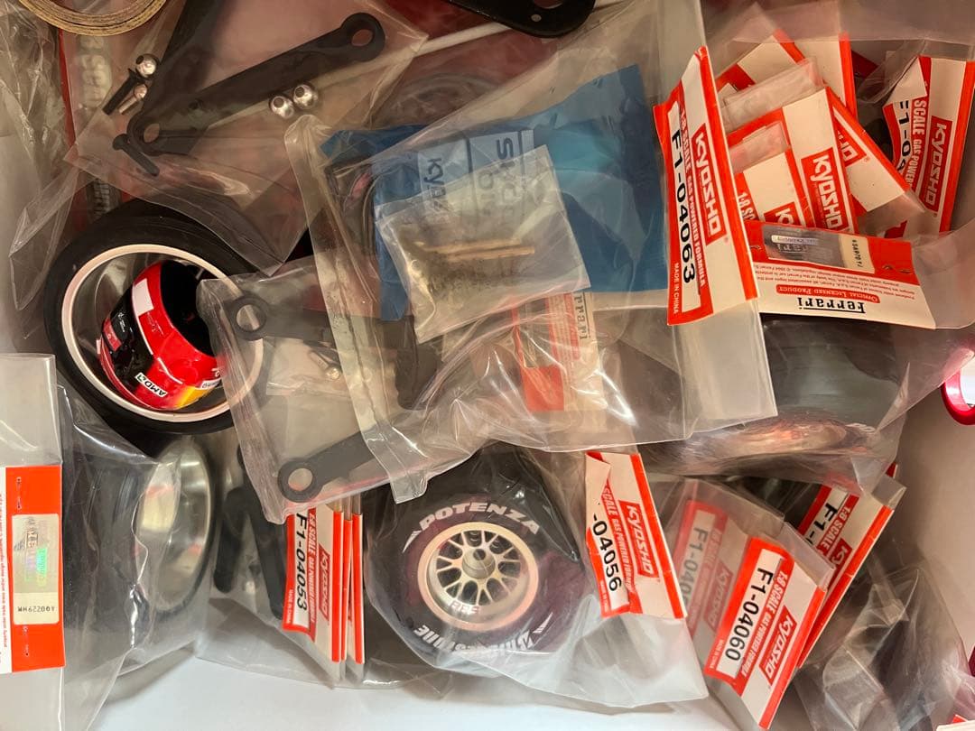 【廃盤品】週刊フェラーリ　ラジコンカー プラモデル　1〜100巻セット