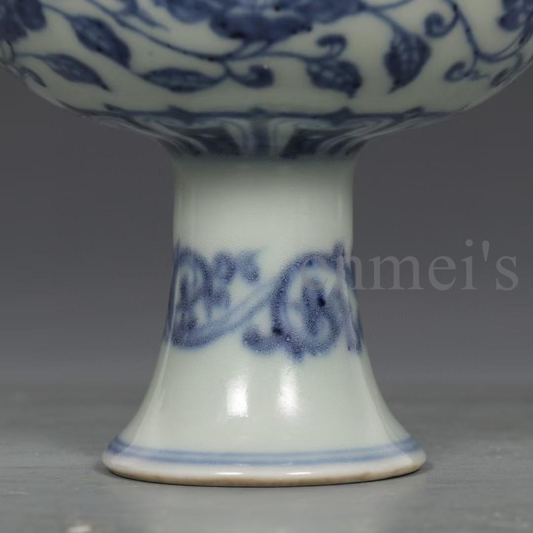 中国古美術・明宣徳款・青花缠枝花卉紋高足杯・酒具・陶磁・観賞用・箱付・禮品・案頭