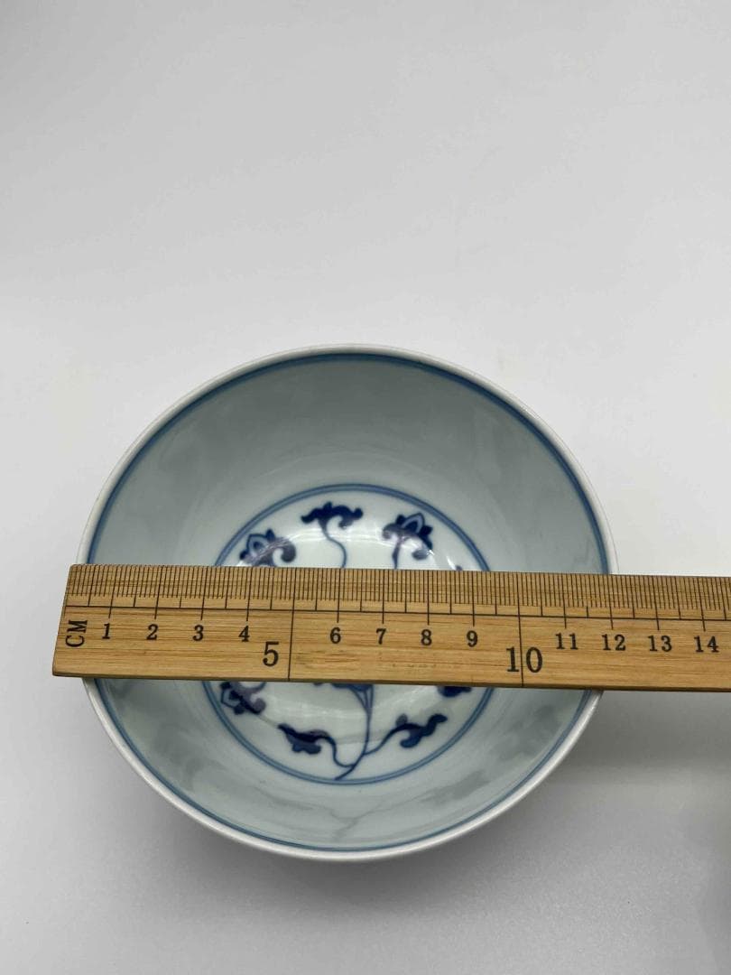 清康熙時代 【大清康熙年製】在銘 染付 青花纏枝花卉文碗　梔子花 (E-53)