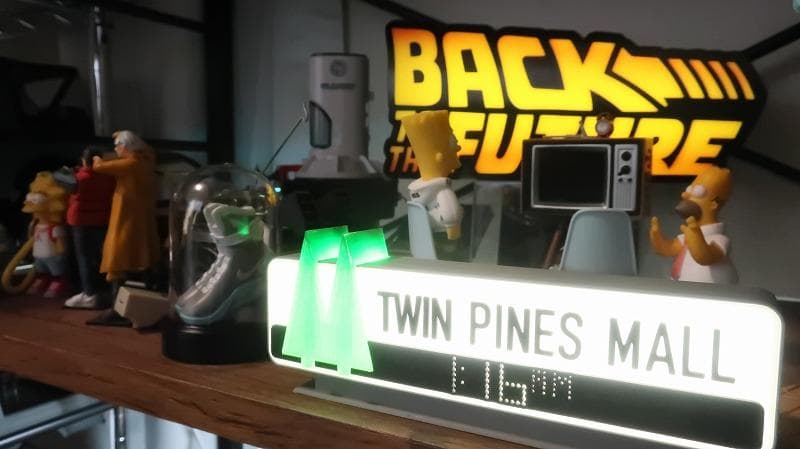 バックトゥザフューチャー TWIN PINES MALL 電飾看板 模型