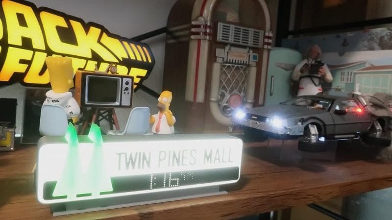 バックトゥザフューチャー TWIN PINES MALL 電飾看板 模型