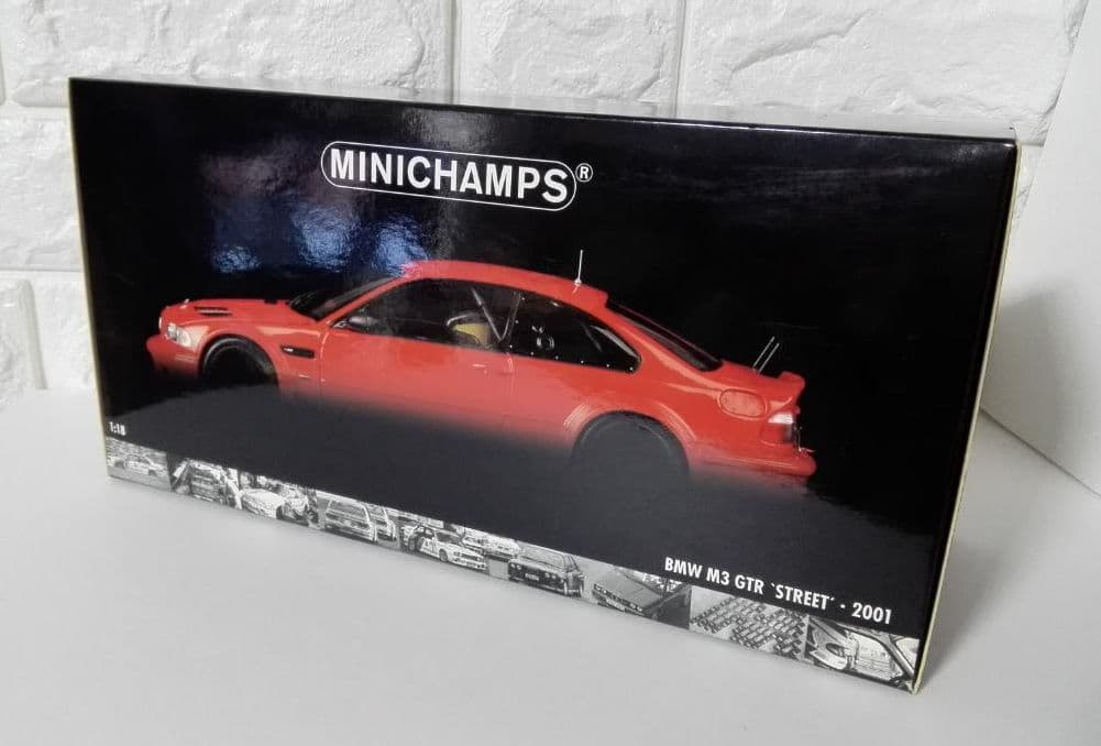 《ミニカー》★『M3 GTR'STREET'2001』1/18☆深い赤色