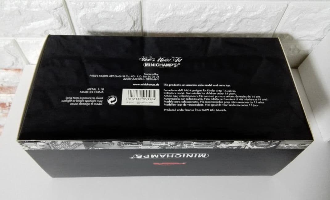 《ミニカー》★『M3 GTR'STREET'2001』1/18☆深い赤色