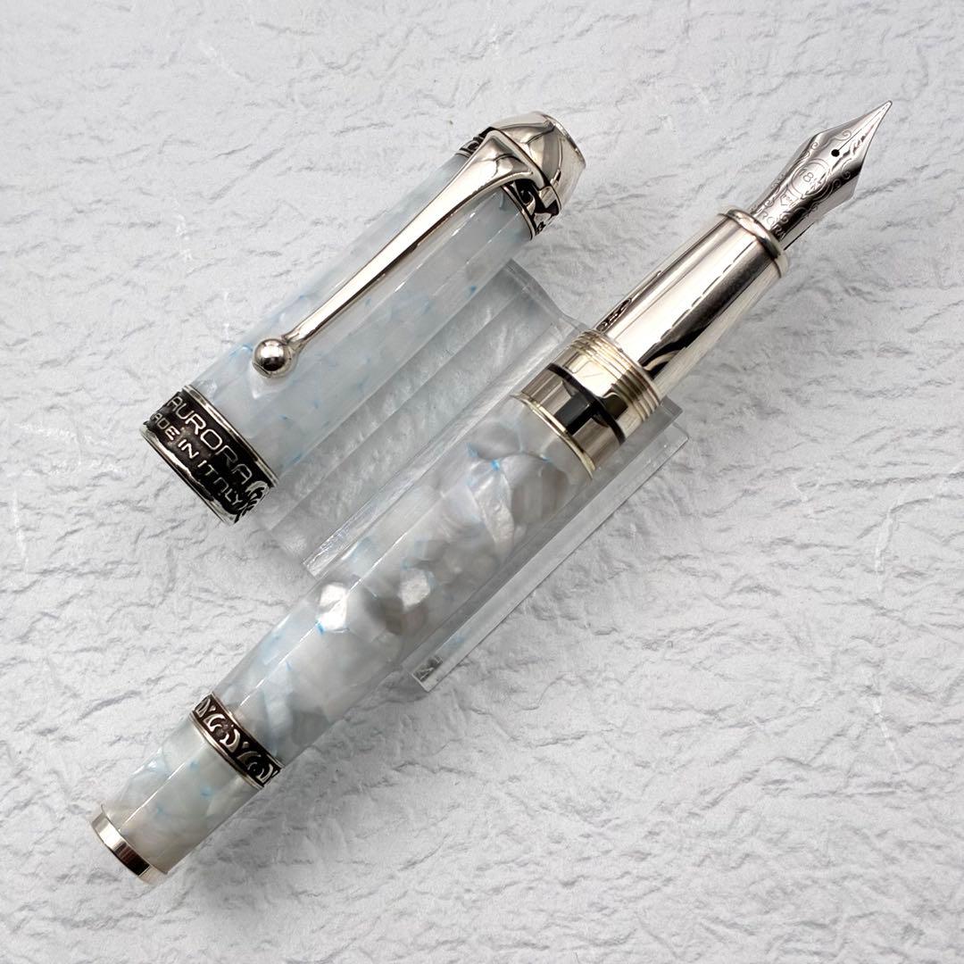 アウロラ AURORA オチェアーノ・グラチアーレ・アルティコ （北極海）