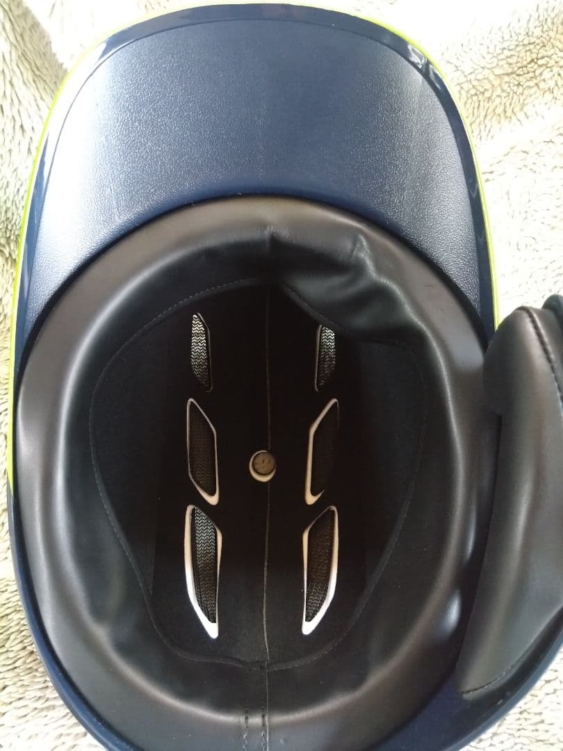 元ヤクルトスワローズ山川晃司選手ヘルメットＮＰＢ支給品