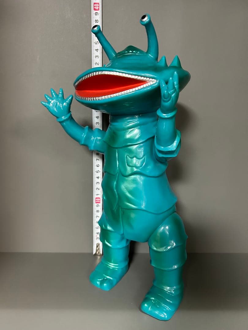 ジャイアントカネゴン　ブルマァク 円谷プロ　バンダイ