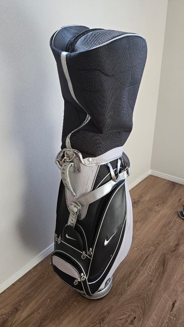 Nike ナイキ キャディバッグ ゴルフバッグ 黒/白