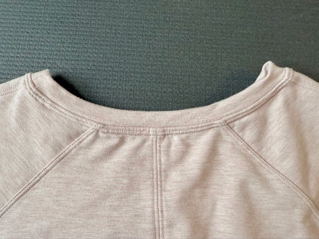 Lululemon ベビーピンク 長袖 ヨガウェア