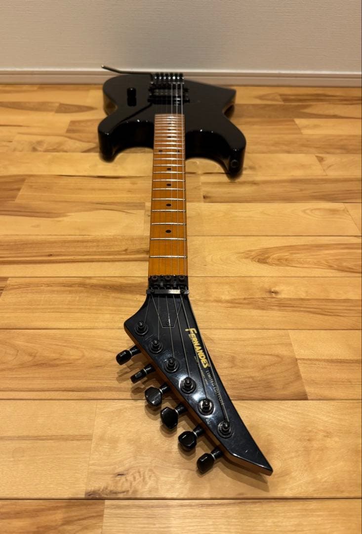 Fernandes STJタイプ　リバースヘッド