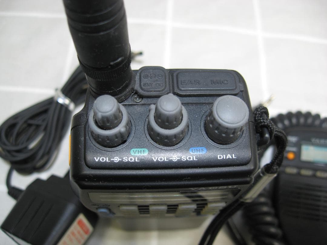 八重洲無線 FMトランレシーバー FT-729 スピーカーマイク付き 動作品