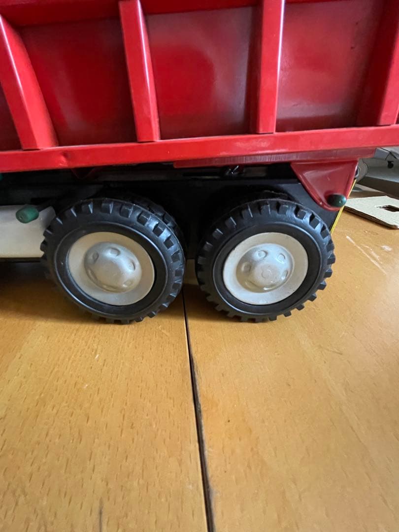ブリキ　シボレー　ダンプカー　10輪車