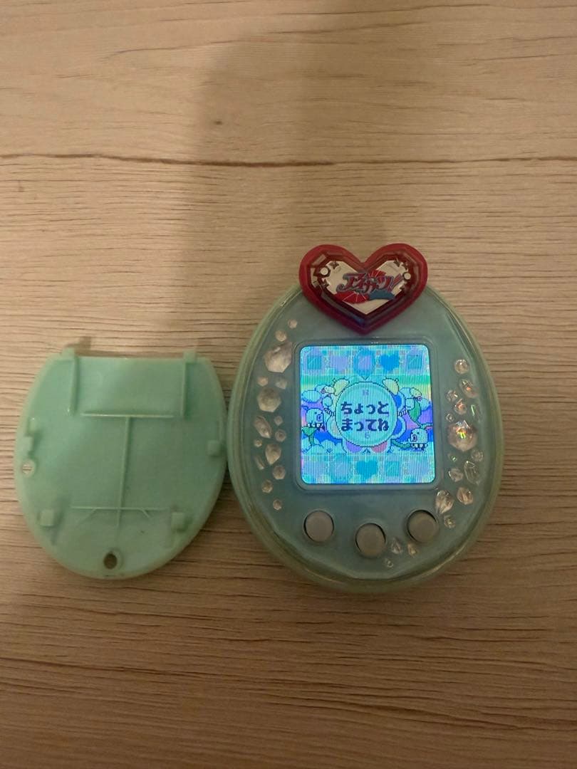 たまごっちピース Tamagotchi P's アイカツパーツ付き