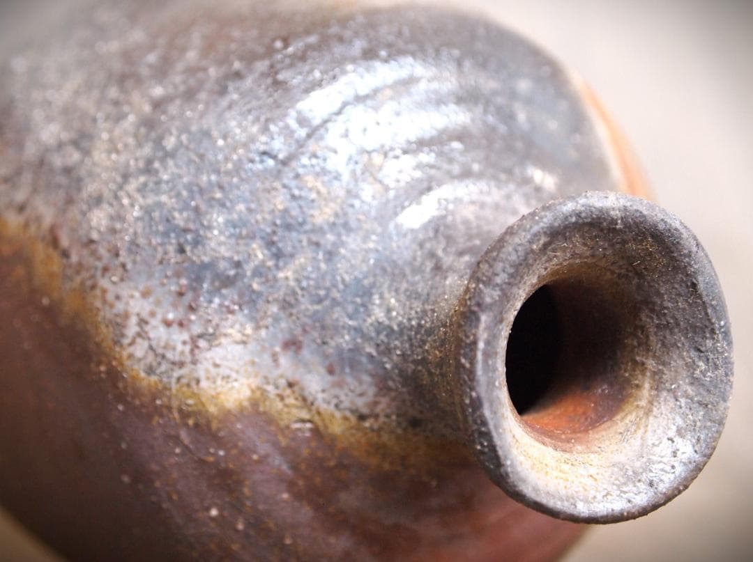 最上作★中村真【師：中村六郎・金重道明】備前（窯変）徳利★共箱