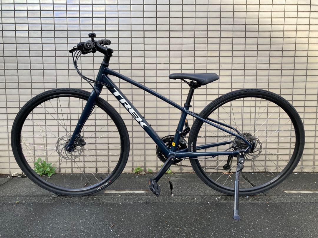 美品 2022年8月購入 トレック TREK FX 2 Disc Gen 3