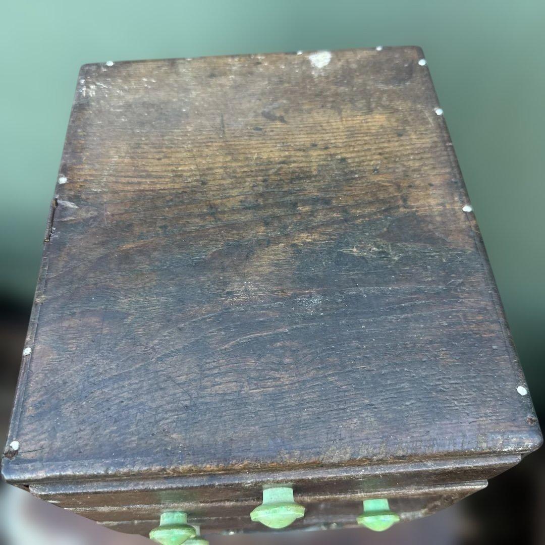 アンティーク　味があってとても素敵！木製 小引き出し