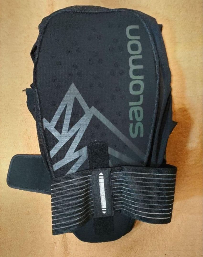 未使用保管品 SAROMON サロモン ベストタイプ バックプロテクター