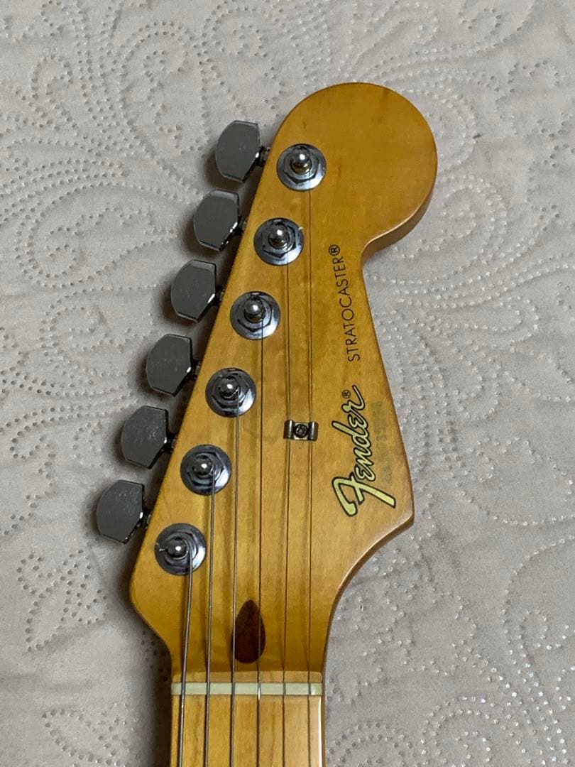 Fender Japan フェンダー STRATOCASTER エレキギター