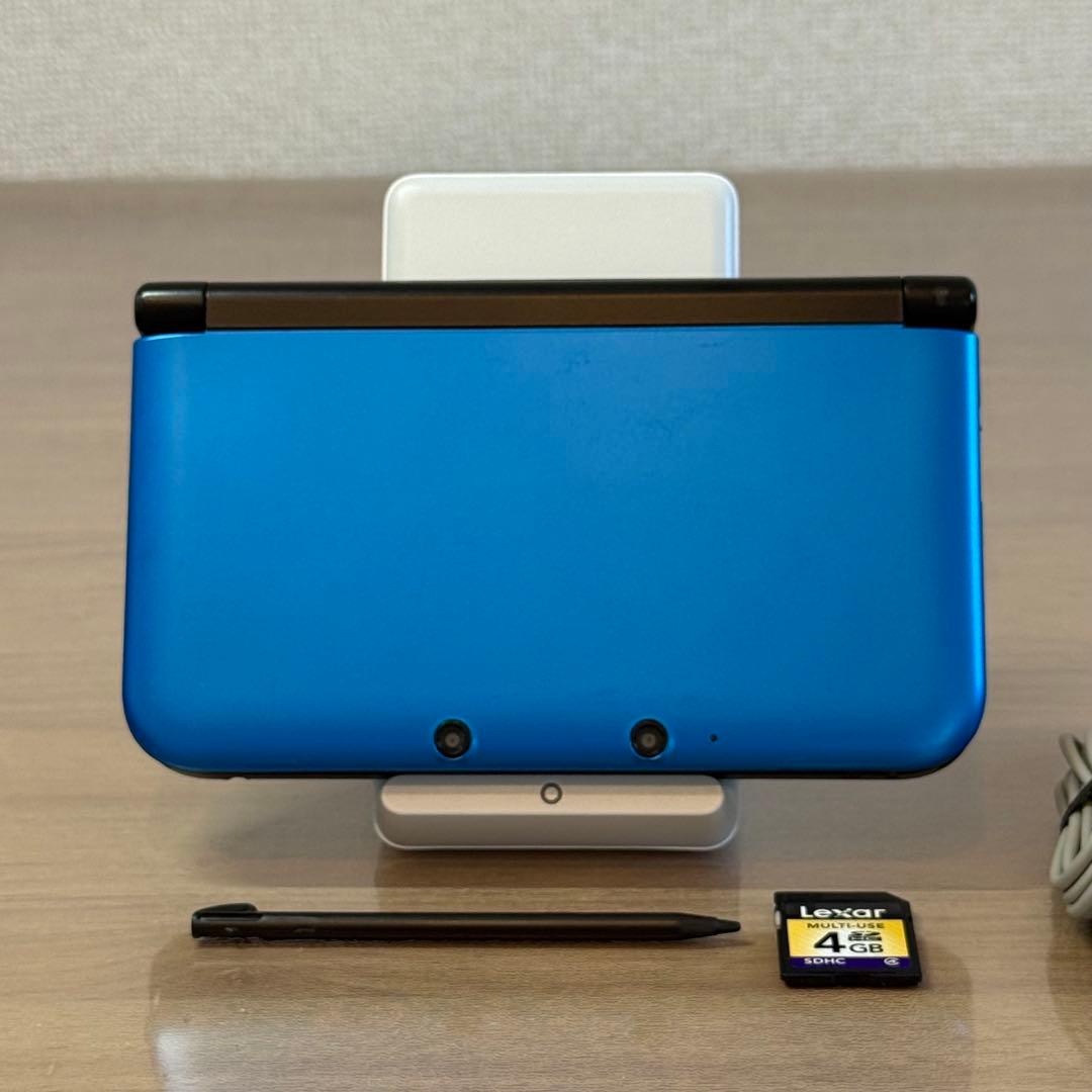 8-002 ニンテンドー3DS LL ブルー×ブラック