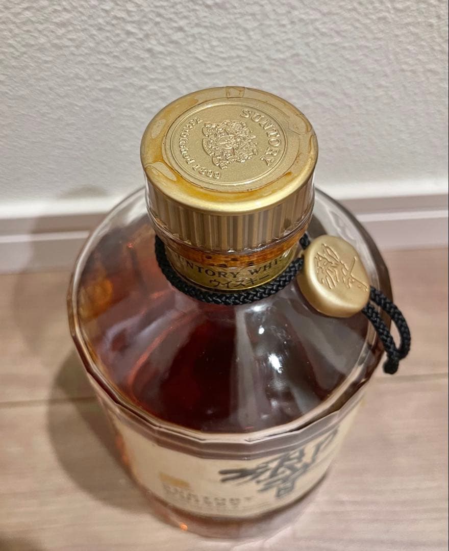 響　サントリー　ウイスキー　ゴールドラベル　金キャップ　750ml