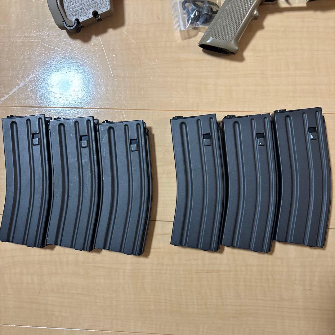 東京マルイCQB-R マガジン、ガンケース