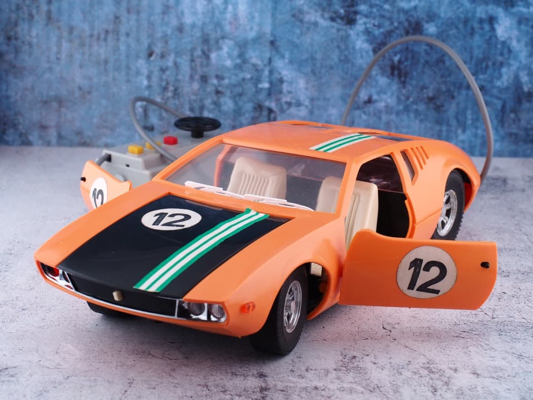 PIKO 1/12 DE TOMASO MANGUSTA デ・トマソ・マングスタ