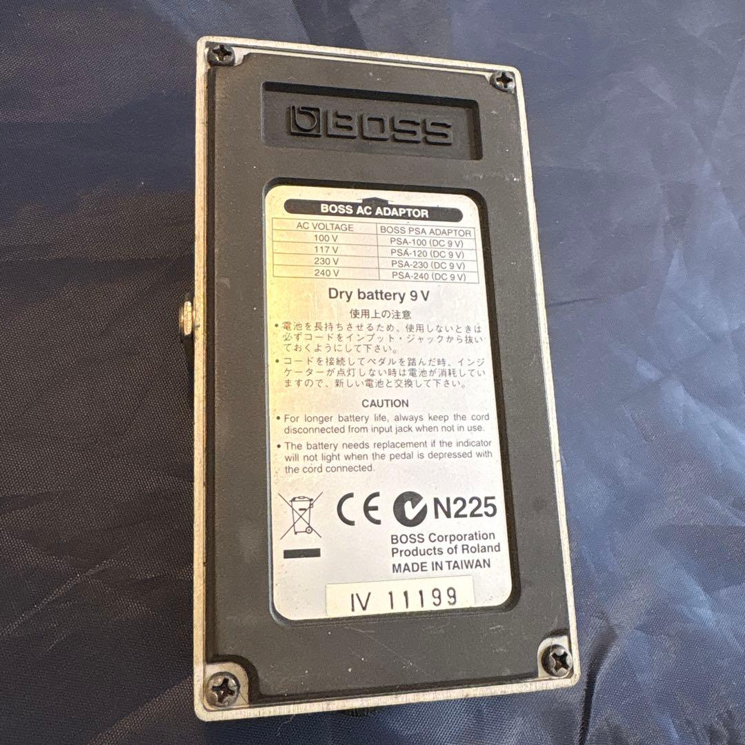 BOSS Tremolo TR-2 ギターエフェクター