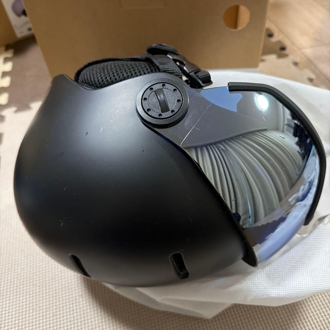 ブラックスキー・スノーボードヘルメット