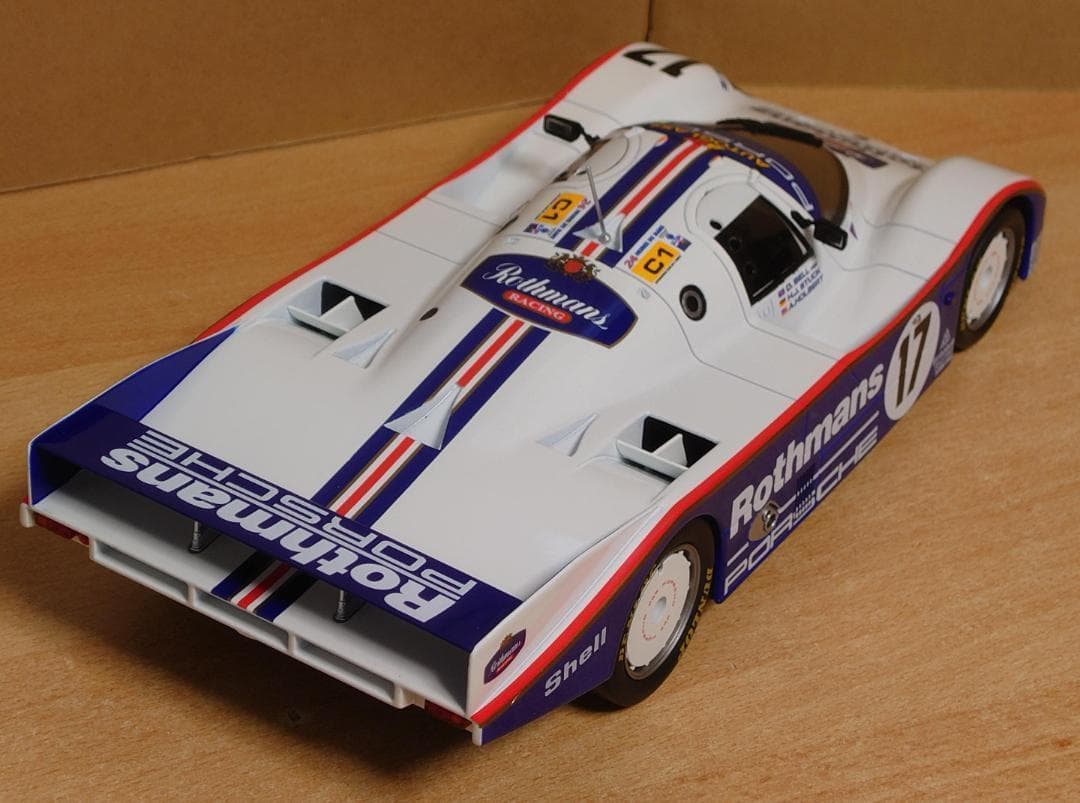 1/18 ポルシェ962C ロスマンズ ルマン1987優勝車 ROTHMANS