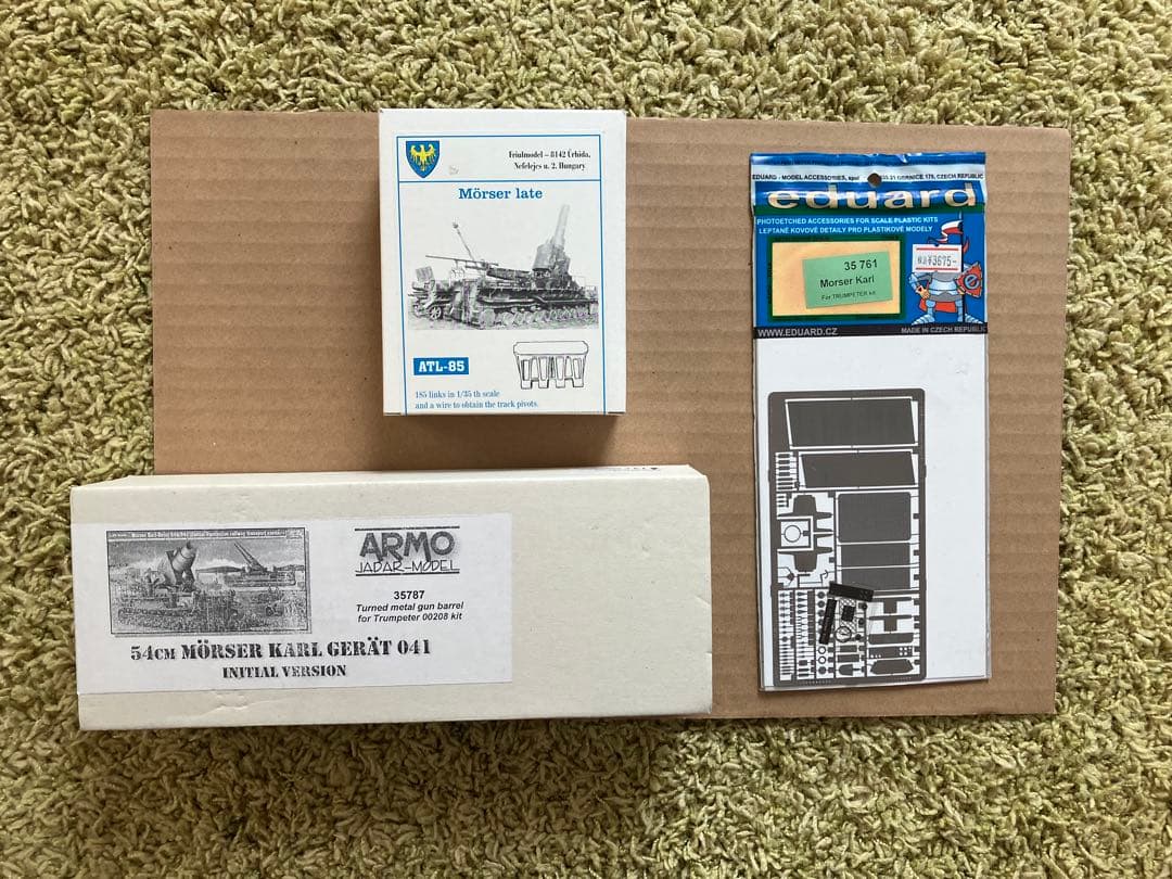 未組立新品　トランペッター カール自走砲 砲身・履帯・エッチングセット