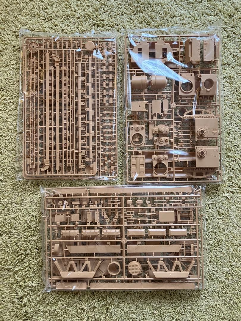未組立新品　トランペッター カール自走砲 砲身・履帯・エッチングセット
