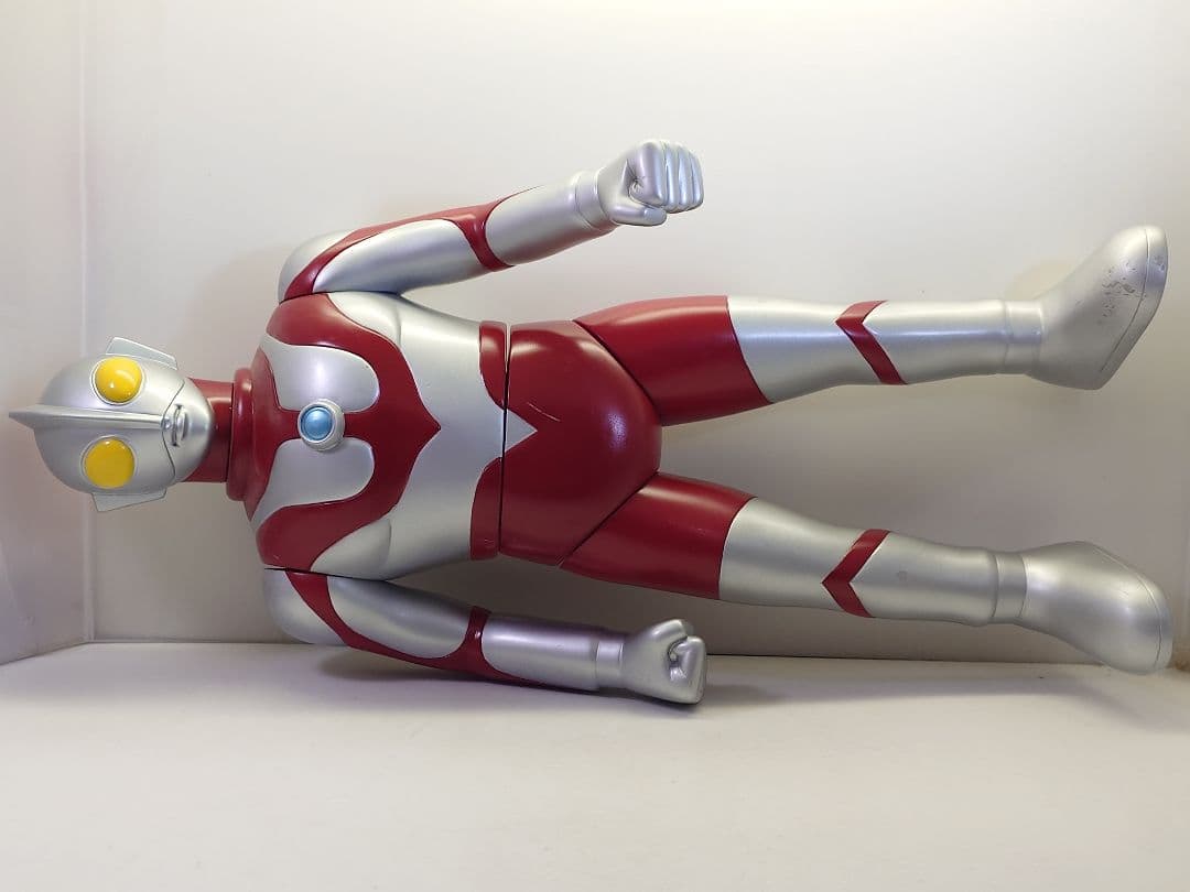 ART STOME 楳図かずお版 ウルトラマンソフビシリーズ レトロver. 青