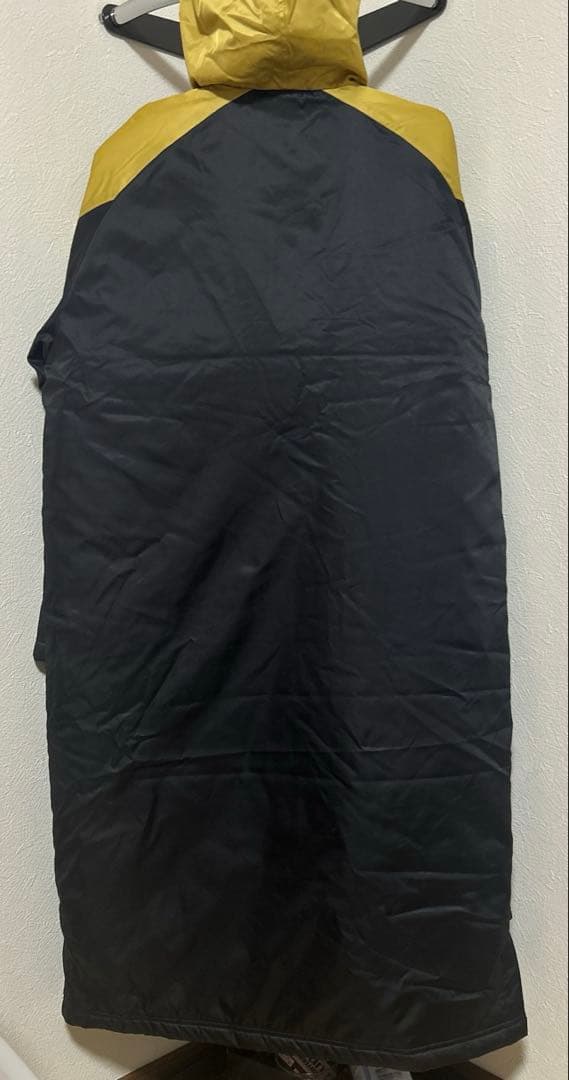 YONEX ヨネックス　ユニセックスベンチコート　HEAT CAPSULE