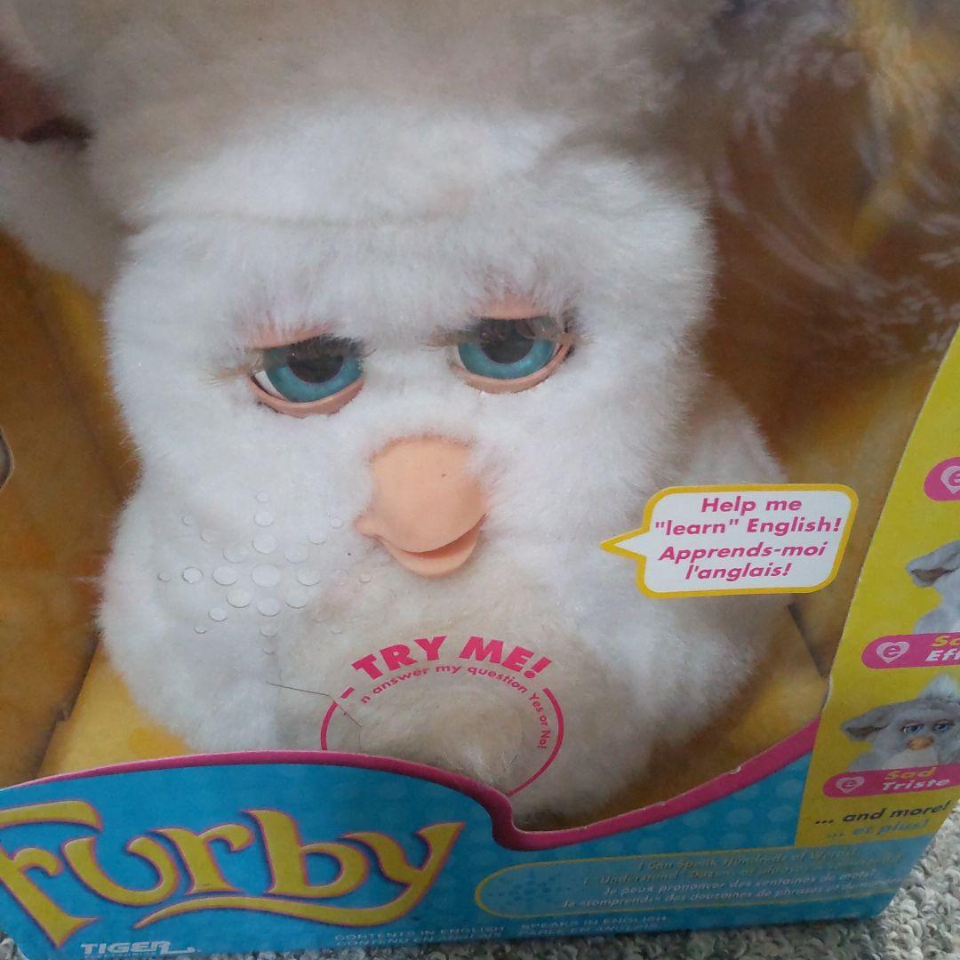 不動品 ファービー2