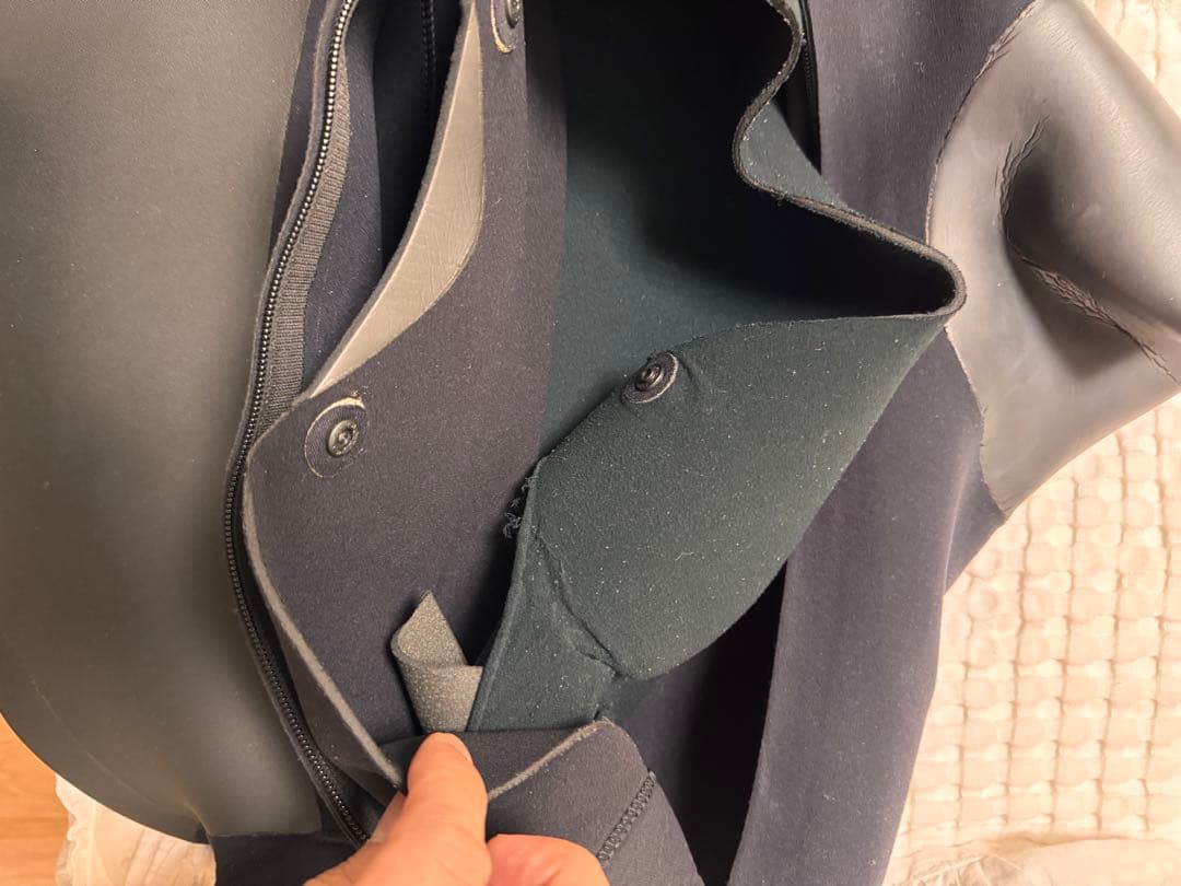 【格安！】AXXE Classic 4/3mmセミドライ ロングチェストジップ