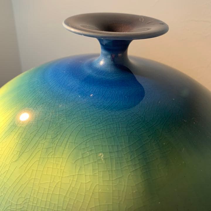 九谷焼　人間国宝 三代　徳田八十吉 (徳田正彦)「碧明釉壷」26cm 共布共箱