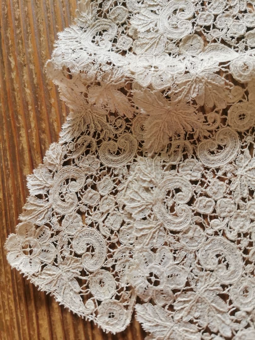アンティーク ブリュッセルレース ポワンドローズ カフス用レース 付け襟 ペア