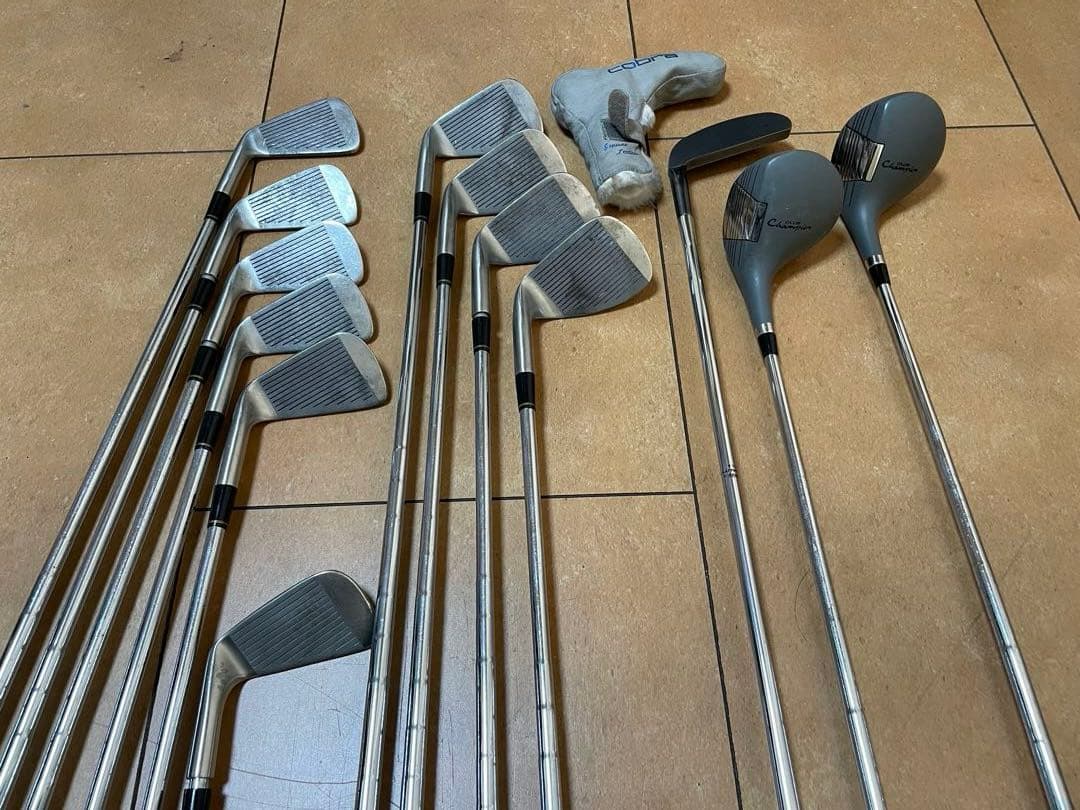 テーラーメイド　キャディバッグ　スタンド　12本セット＋7番　ゴルフセット