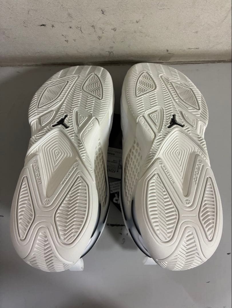 WMN JORDAN HEIR PF 110カラー