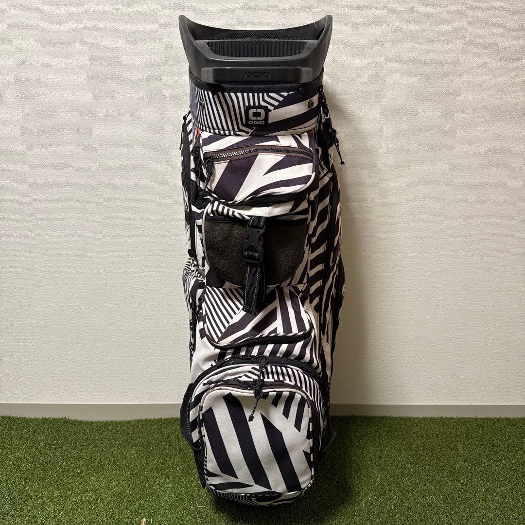 OGIO オジオ キャディバッグ 2.7kg 14分割 軽量 ゼブラ柄