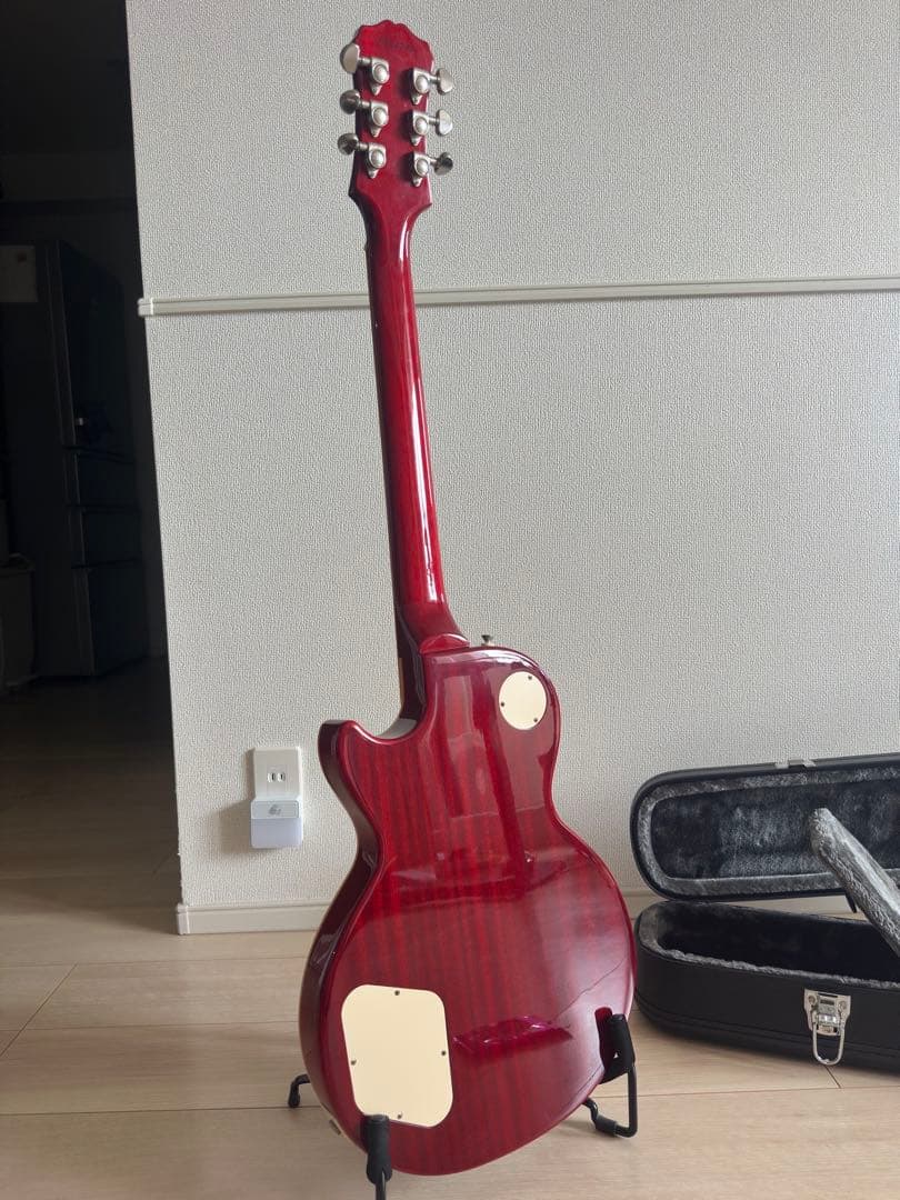 Epihone エピフォン レスポール(ケース・スタンド・その他付属品付き)